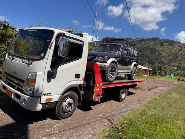 global-gruas-quito-quienes-somos1
